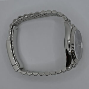 5 rolex datejust morado brillantes 126234 9264_resultado