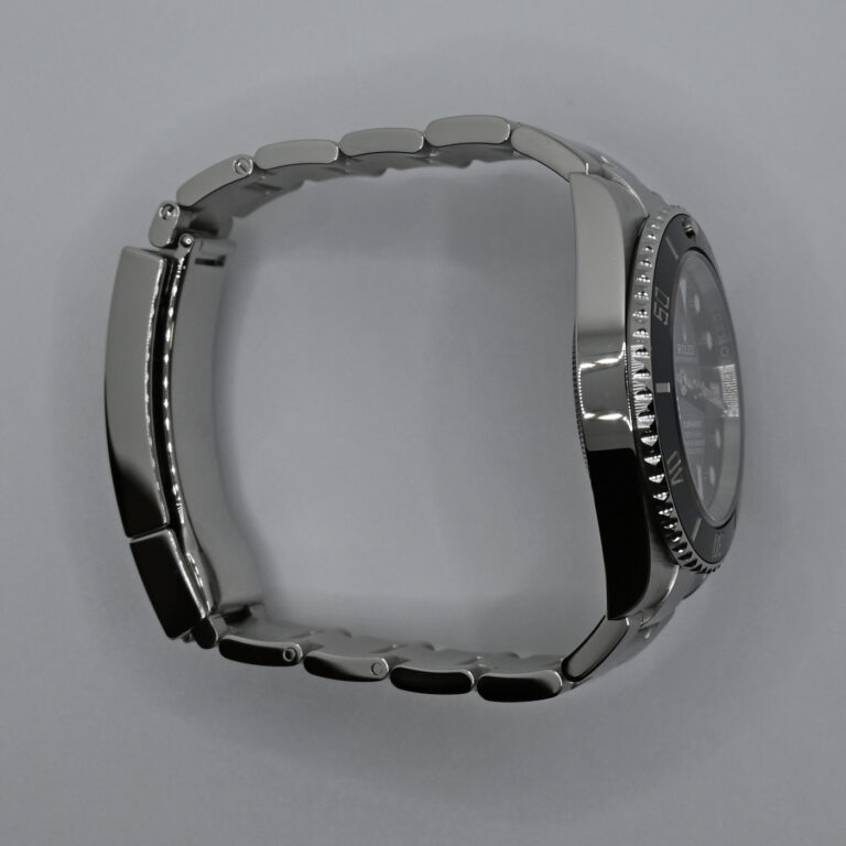 5 Rolex Submariner 41 no date 124060 9355_resultado